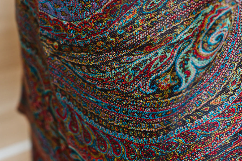 Extra Fine wool Bamboo Stole with Ethnic Weave Design