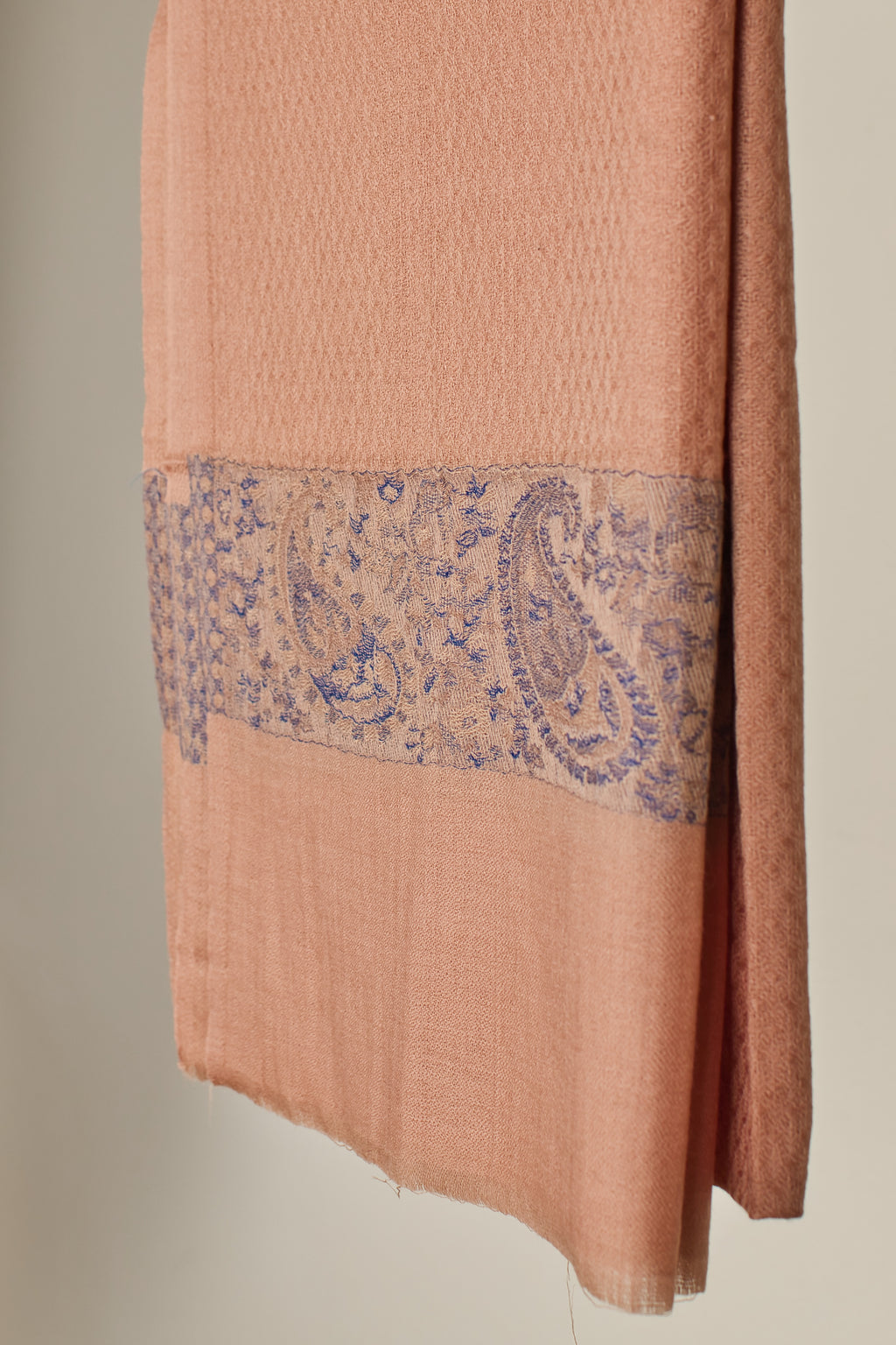 Fine Ladakh Wool Stole – Soft, Warm & Stylish for Hijab Wrapping