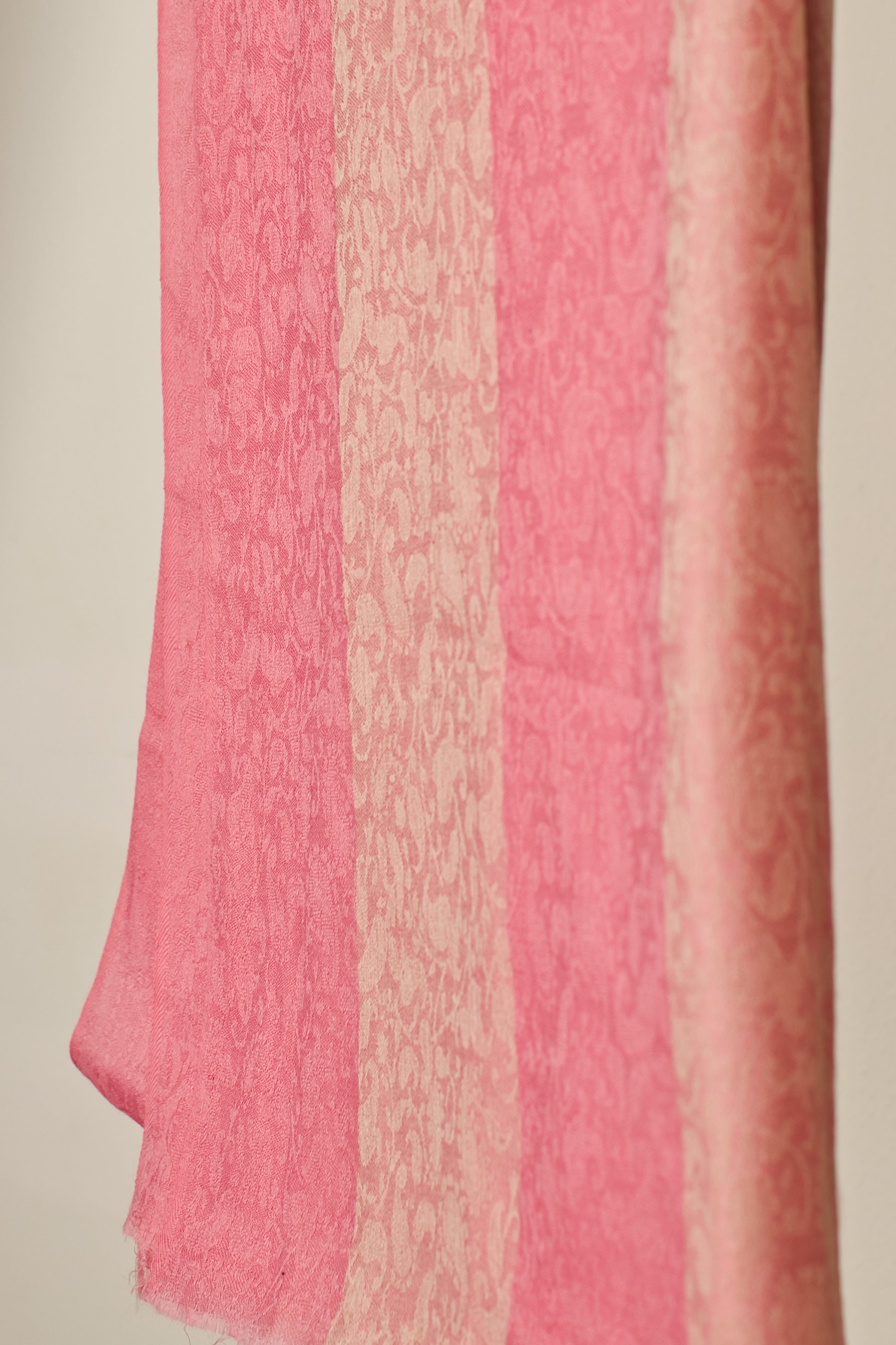 Pashmina Fine Wool Silk Pashmina Shawl with Elegant Paisley & Floral Design