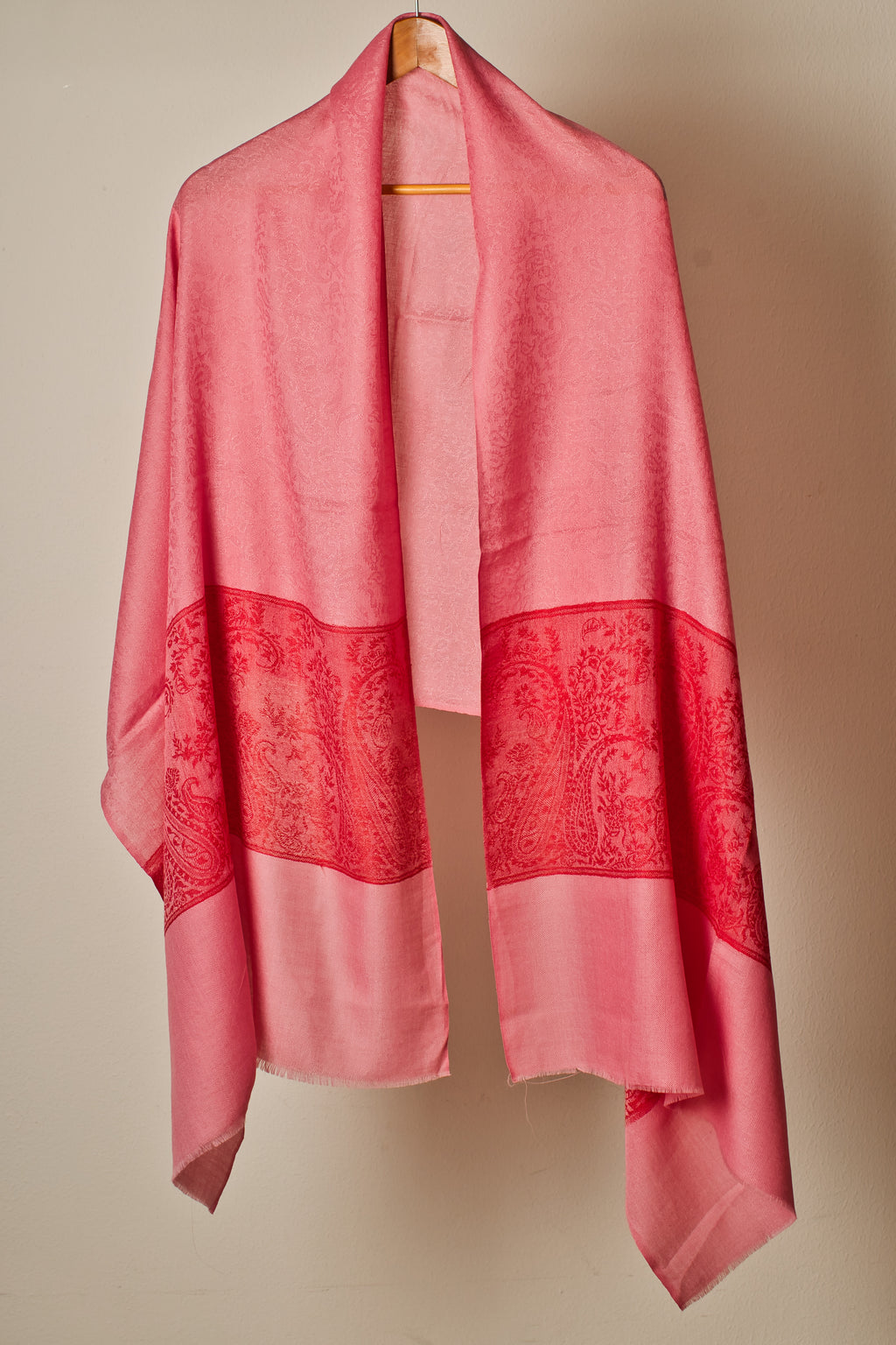Pashmina Fine Wool Stole with Elegant Paisley & Floral Design